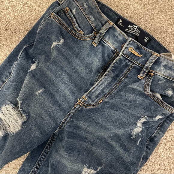 Hollister Distressed Medium Wash Midrise Ripped Skinny Jeans - Picture 5 of 7